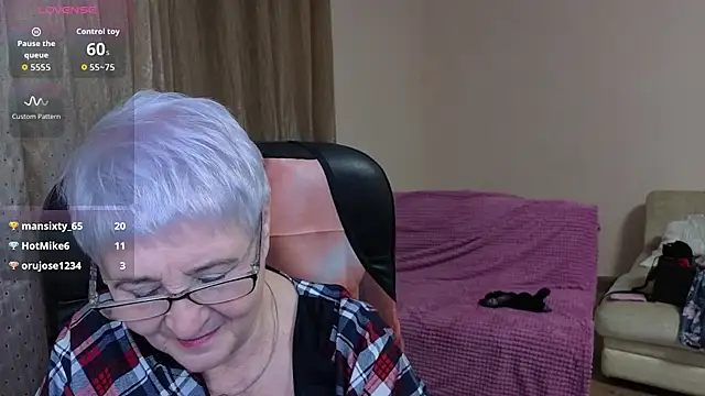 Sandra_Snowflake's cam snapshot