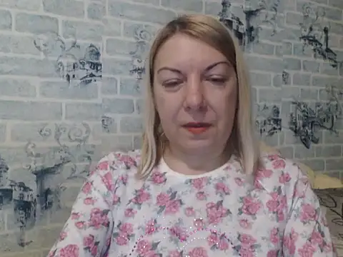 Lillia_Ray's cam snapshot