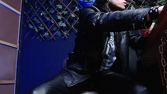 Dicaprioo_'s cam snapshot