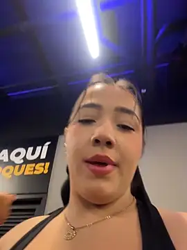 Hannahpradaa_'s cam snapshot