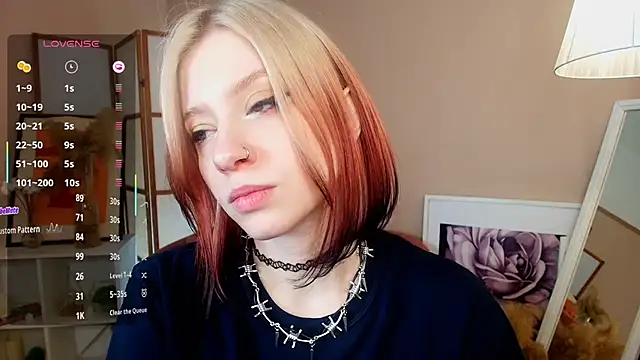 arielabradberry's cam snapshot