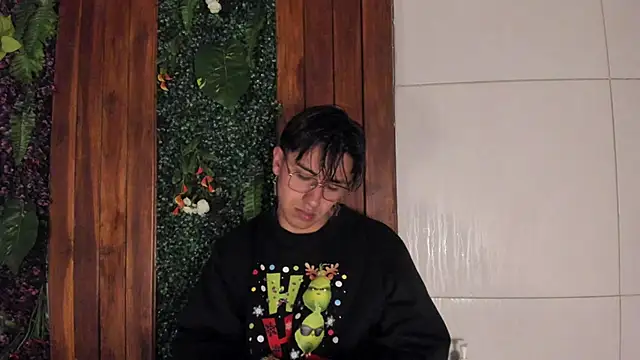 Andy_Joy_'s cam snapshot