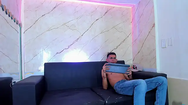 Golldens_Dreamss's cam snapshot