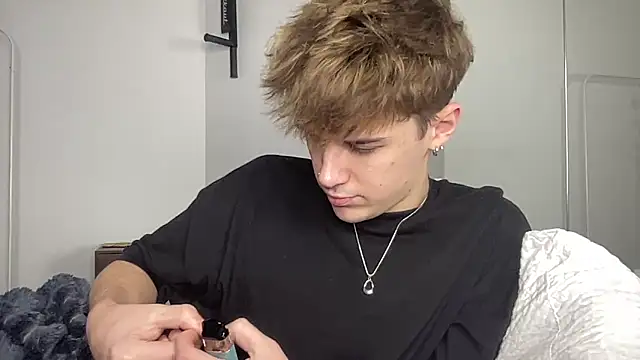 Milk_Guy live sex cam