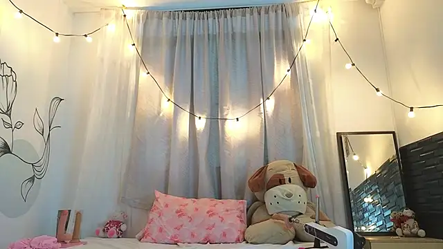 SERAFINA_'s cam snapshot