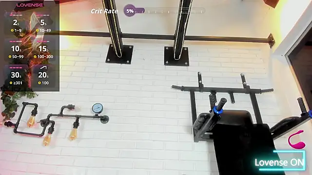 ItaloMoore live sex cam