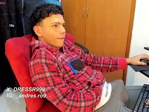 secret_justin7's cam snapshot