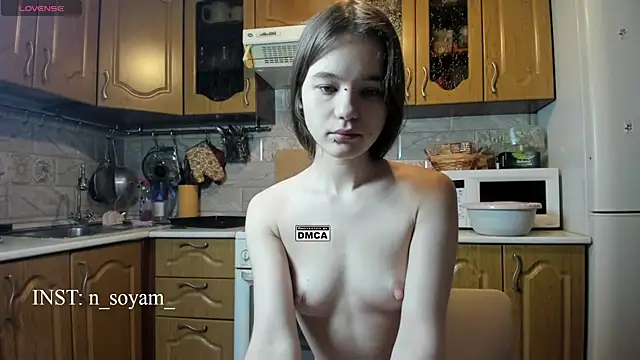 KkiSoHigh's cam snapshot