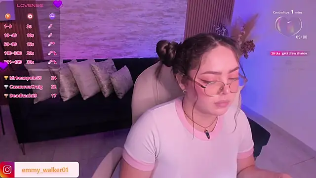 emmy_walker's cam snapshot