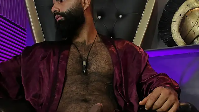 BeardAndrew live sex cam