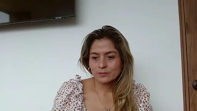 linda-mature43's cam snapshot