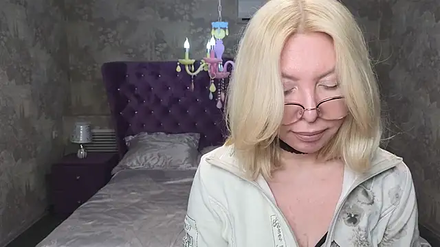 Wendy_Waves's cam snapshot