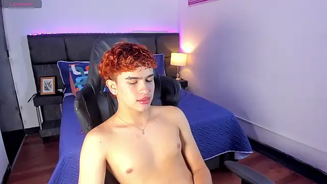 Aiiden_15's cam snapshot