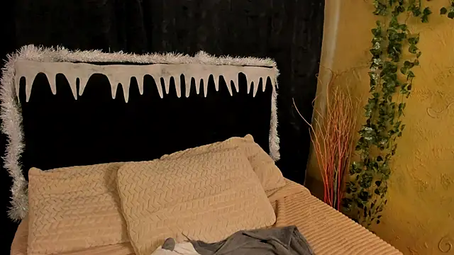 Tiffany_Nm's cam snapshot