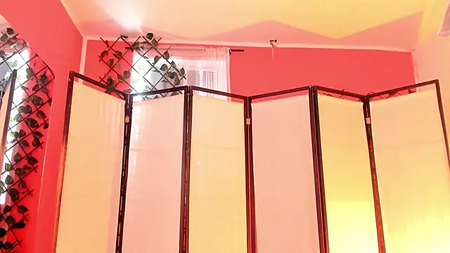 your_khloe's cam snapshot