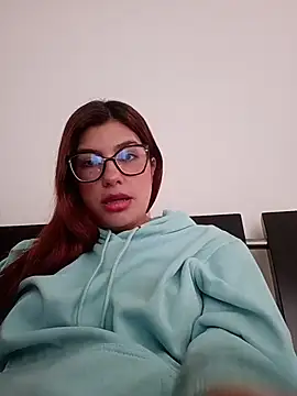 lovely_tara1's cam snapshot