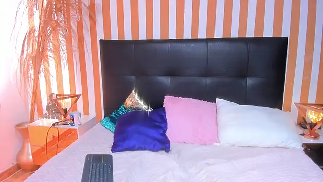 LunaToledo live sex cam