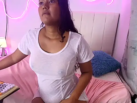 Cynthia_edenroom's cam snapshot