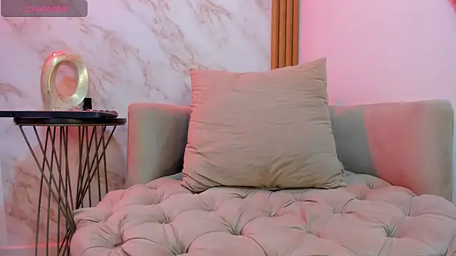 karen_sweet93's cam snapshot