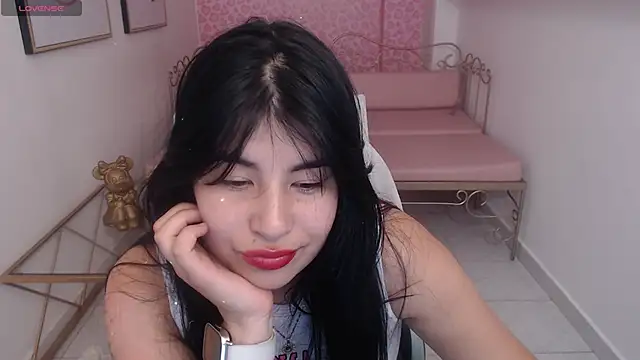 Nina_harpper_'s cam snapshot