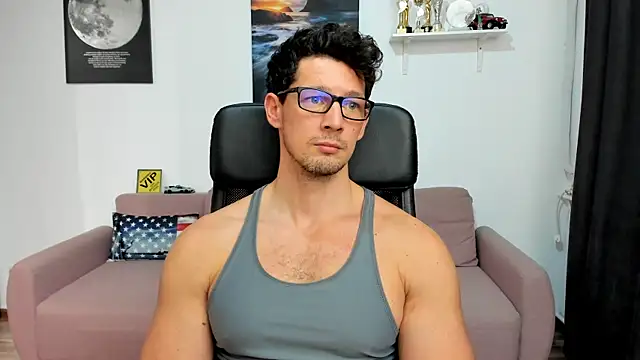 BrutusK08 live sex cam