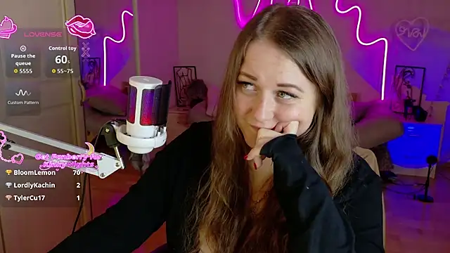 LizzyShine's cam snapshot