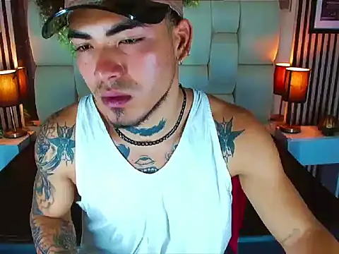 LihanJor_23's cam snapshot