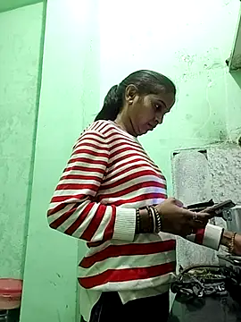 Hotty-Nidhi's cam snapshot