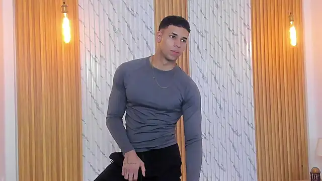 thomas_walker0's cam snapshot