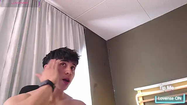 PaulEvens live sex cam