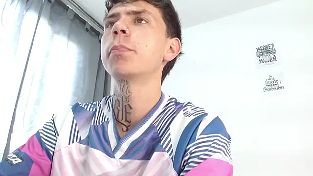 hot_teo_'s cam snapshot