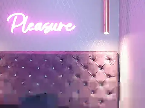 CataleyaDamourx's cam snapshot