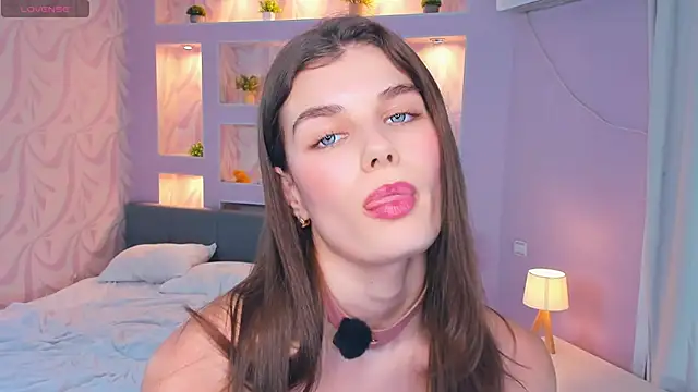 FloraDobb live sex cam