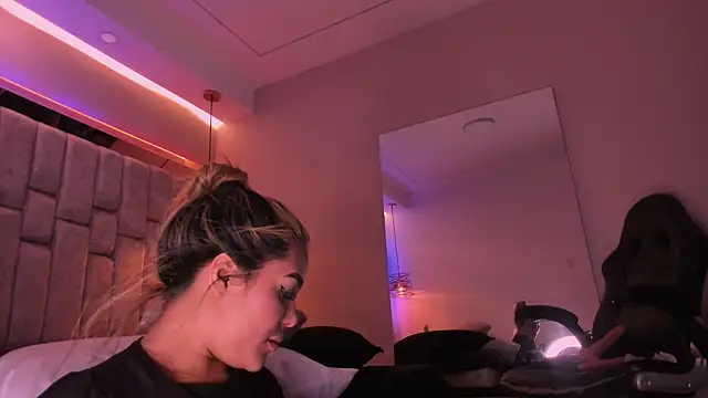 VioletaAbel's cam snapshot