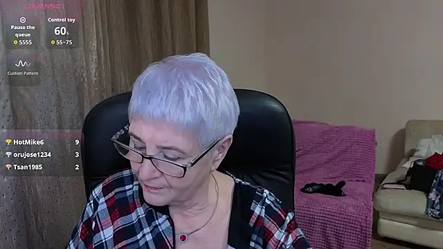 Sandra_Snowflake's cam snapshot