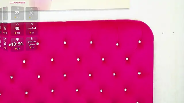 LoraDelNiro's cam snapshot