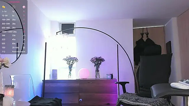 ariana_fitl_'s cam snapshot