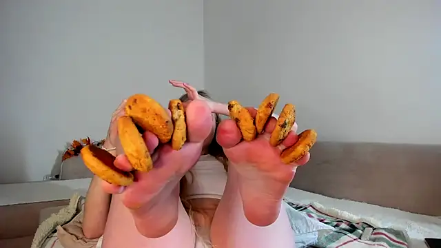 MiaMews's cam snapshot