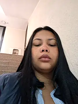 Alessandraa-'s cam snapshot