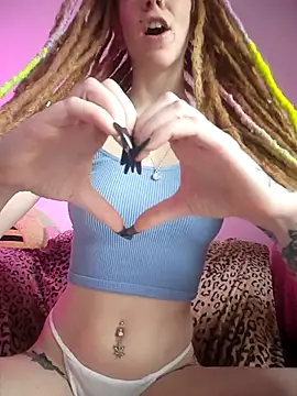 LucidLucy live sex cam