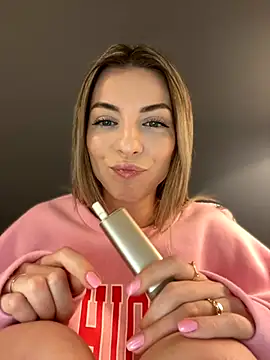 Mia_Ethan's cam snapshot