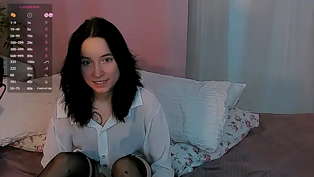 lilithlunna live sex cam