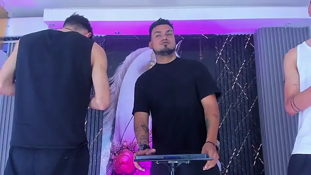 Iam_Steven's cam snapshot