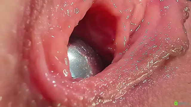 Courtney_Luv's cam snapshot