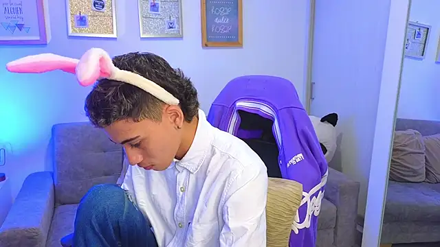 yulian_vasquez's cam snapshot