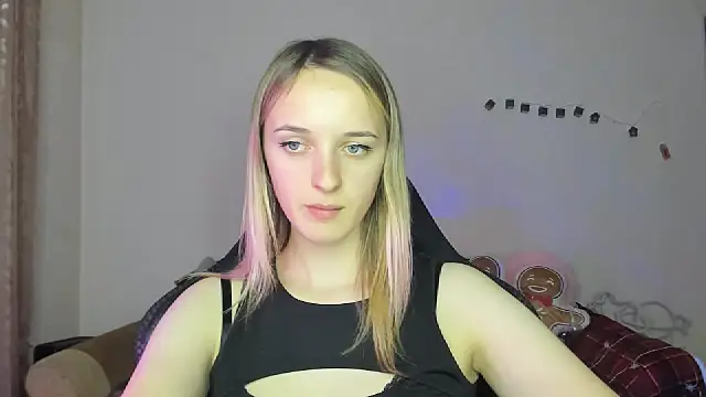 RouseReed's cam snapshot