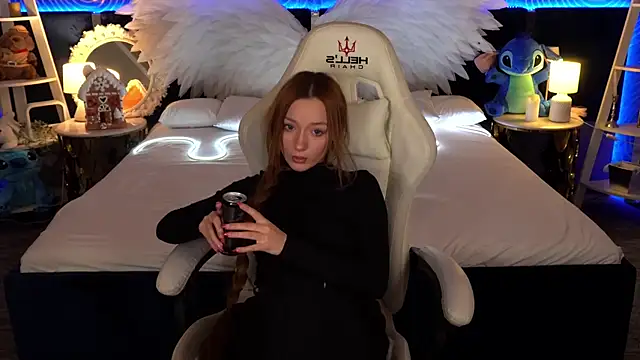 FoxyMayy's cam snapshot