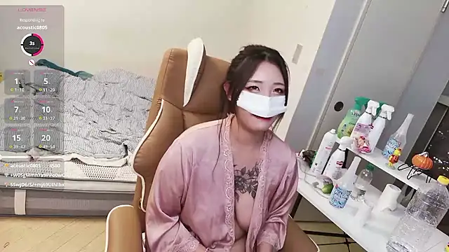 Milk_Sola live sex cam