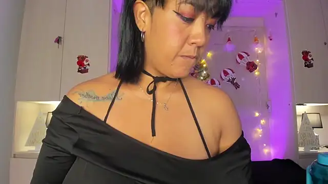 VickyRuiz_'s cam snapshot