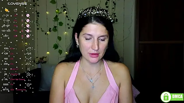 Alianna_Solo_Kisses's cam snapshot